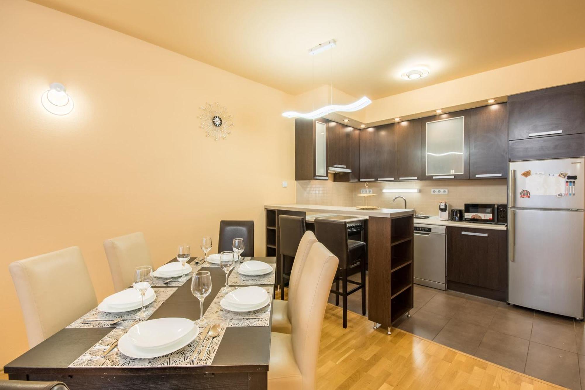 Very Central - Large - Balcony - Comfy Apartment Будапеща Екстериор снимка